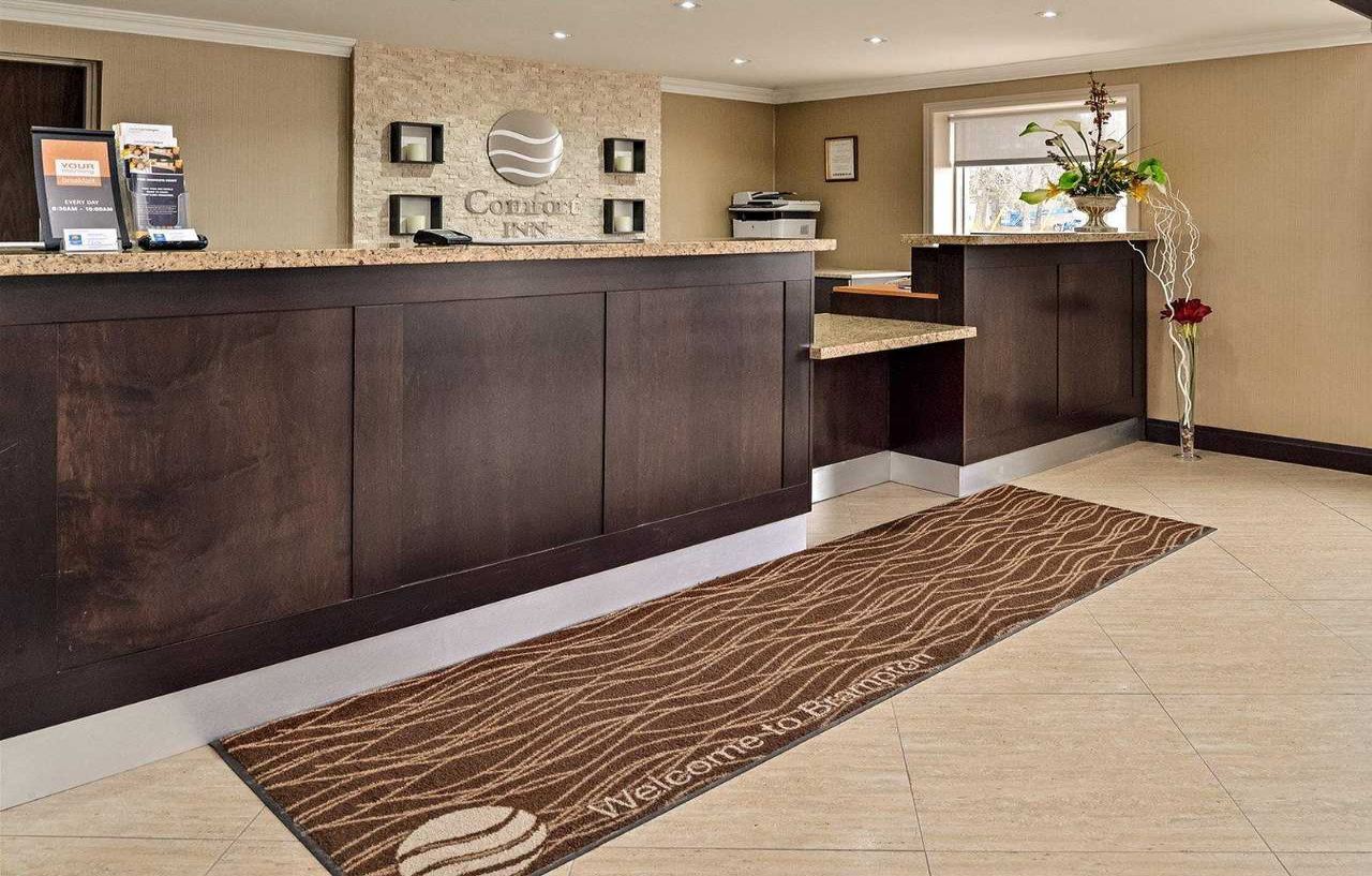 Comfort Inn Brampton Bagian luar foto